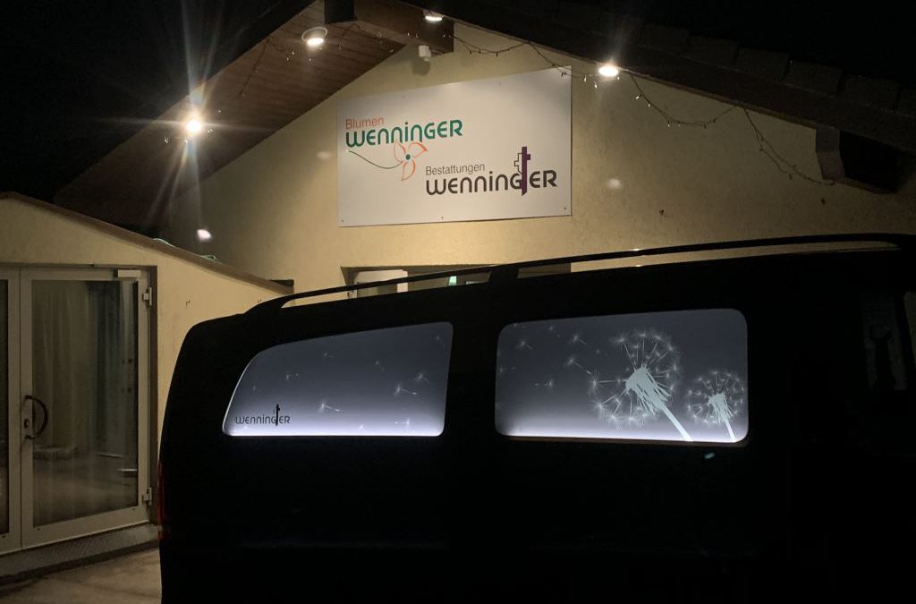 Das Firmengebäude von Bestattungen und Blumen Wenninger am Affaltracher Weg 13